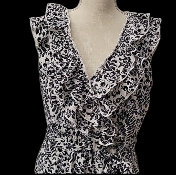 NWT Cato Black and White Ruffled Tie Front Dress - Picture 2 of 4